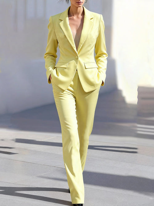 Aveline - Women's Notched Lapel Blazer and Pants Suit Set 1