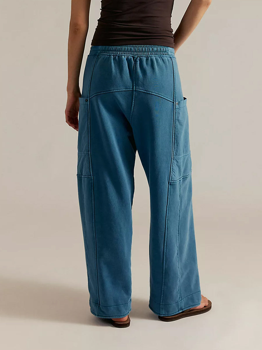 Cora - Women's Cargo Pants with Oversized Patch Pockets