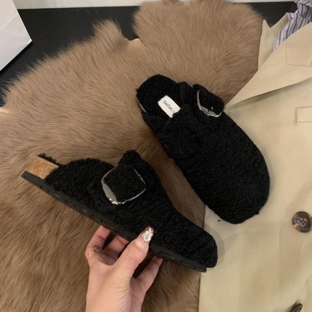 Hadley - Women's Buckle-Strap Fleece Clog Slippers