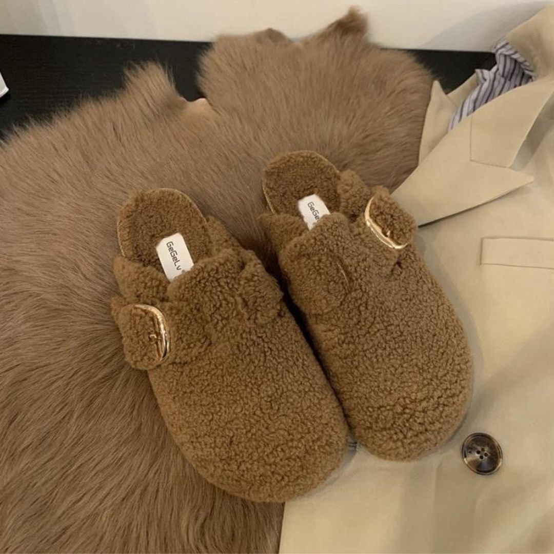 Hadley - Women's Buckle-Strap Fleece Clog Slippers