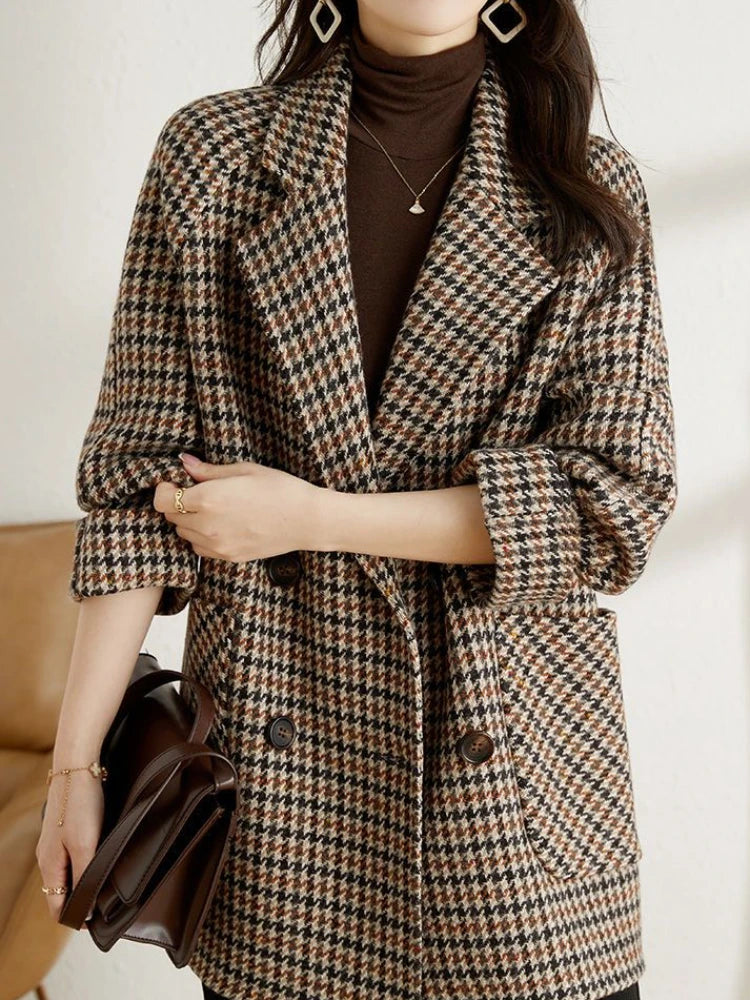 Mariana - Women's Double-Breasted Houndstooth Blazer