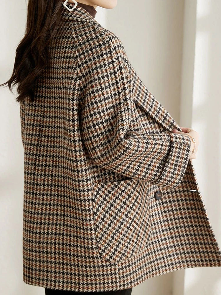 Mariana - Women's Double-Breasted Houndstooth Blazer