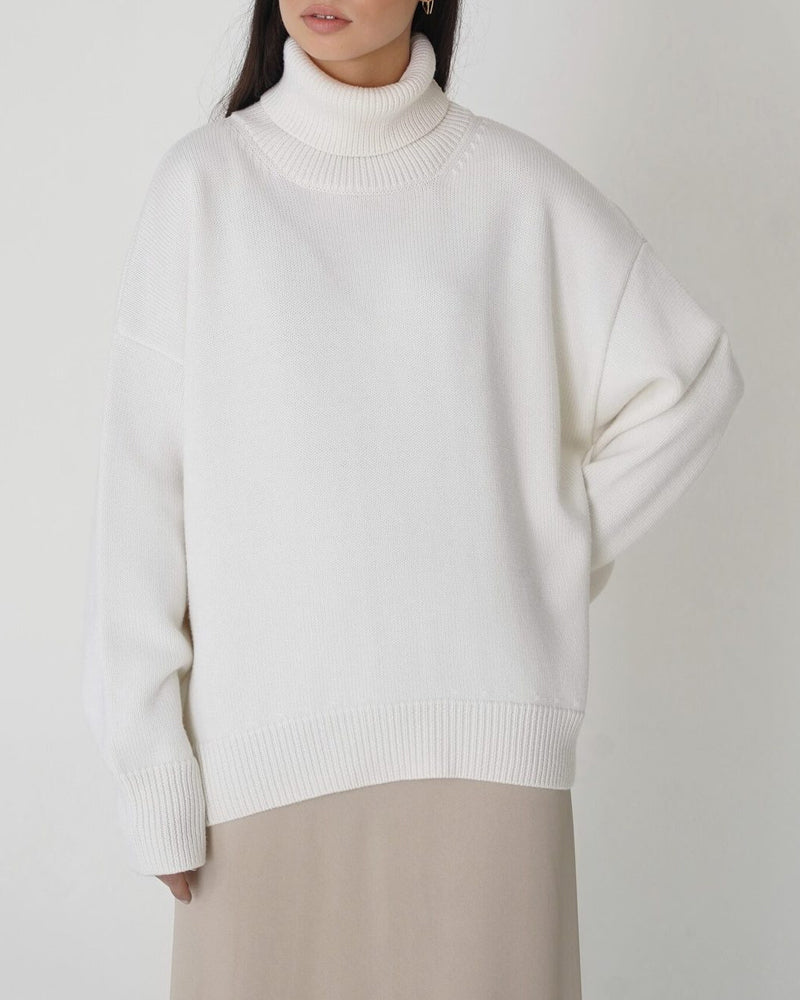 Ophelia - Women's Oversized Turtleneck Pullover with Ribbed Cuffs