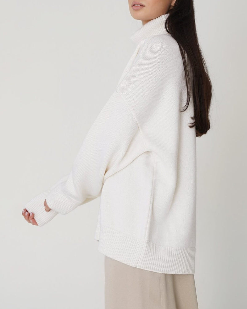 Ophelia - Women's Oversized Turtleneck Pullover with Ribbed Cuffs